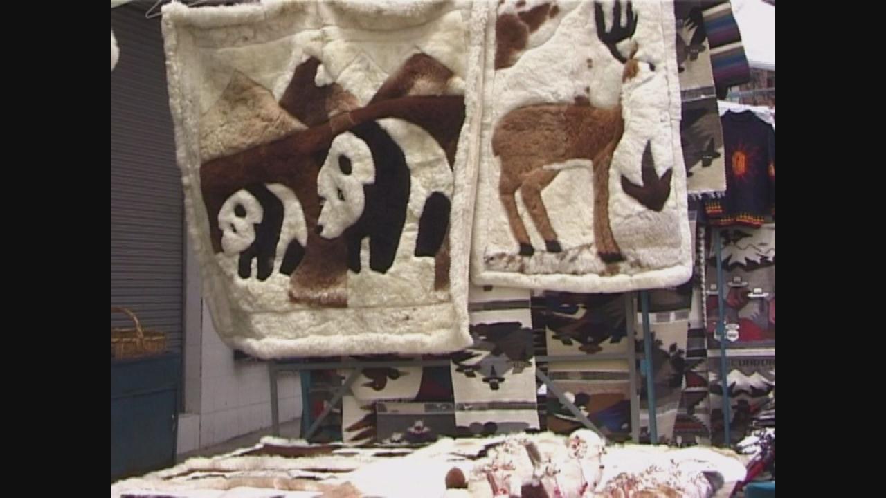 Le marché d'Otavalo tapis de laine