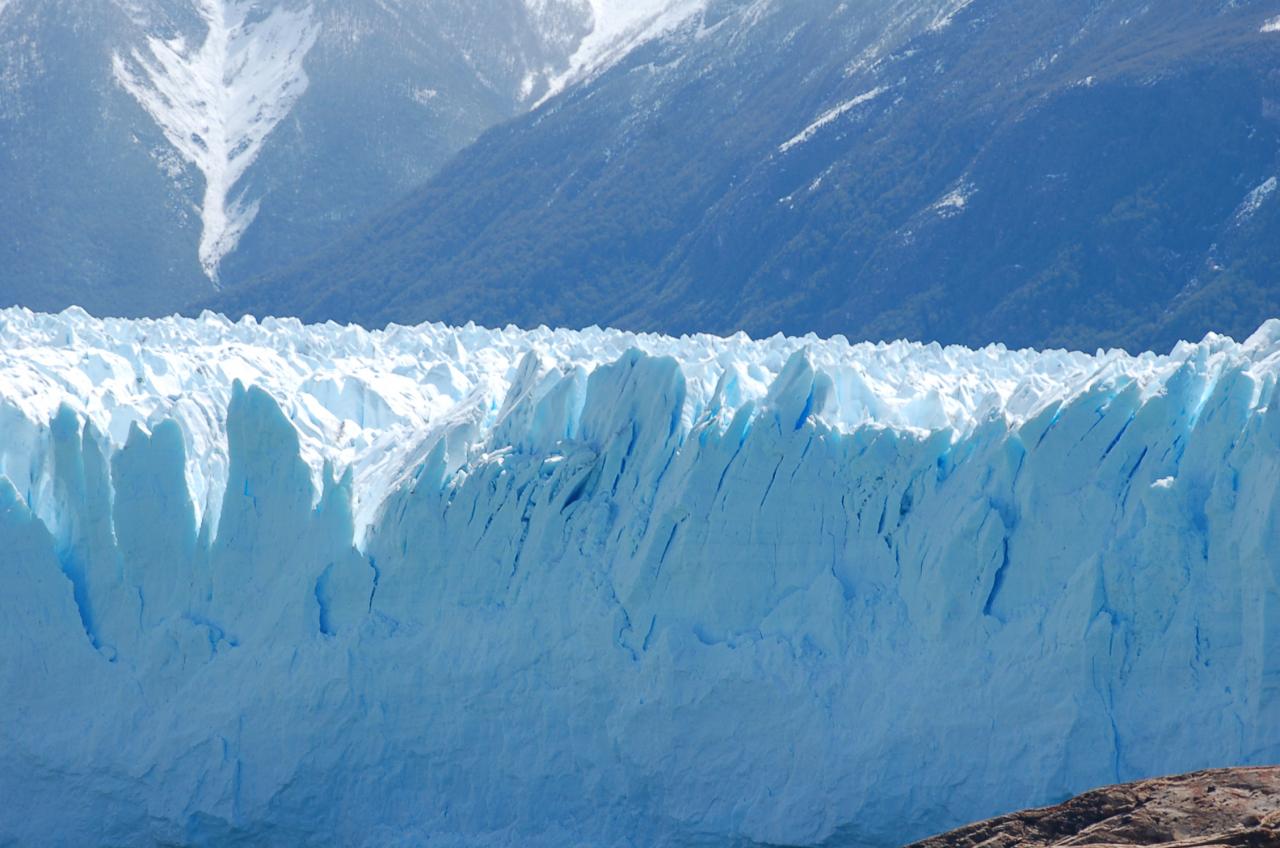 La proche façade du glacier - Photo de Jacques Foos